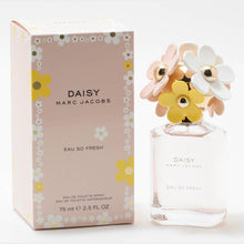 Load image into Gallery viewer, MARC JACOBS DAISY EAU SO FRESH LADIES EDT SPRAY
